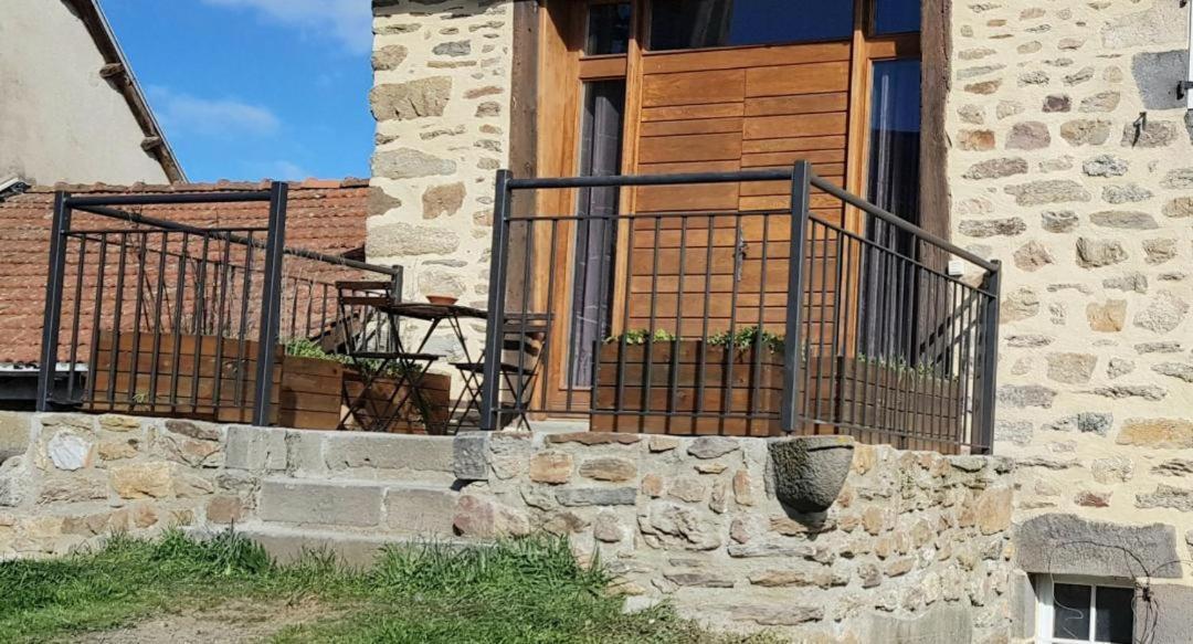 Ferienwohnung Le Relais D'Anglards Exterior foto